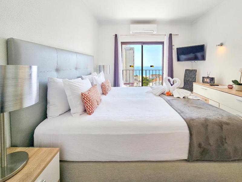 Apartamento Praia Rocha Vista Mar Ambar - image 1