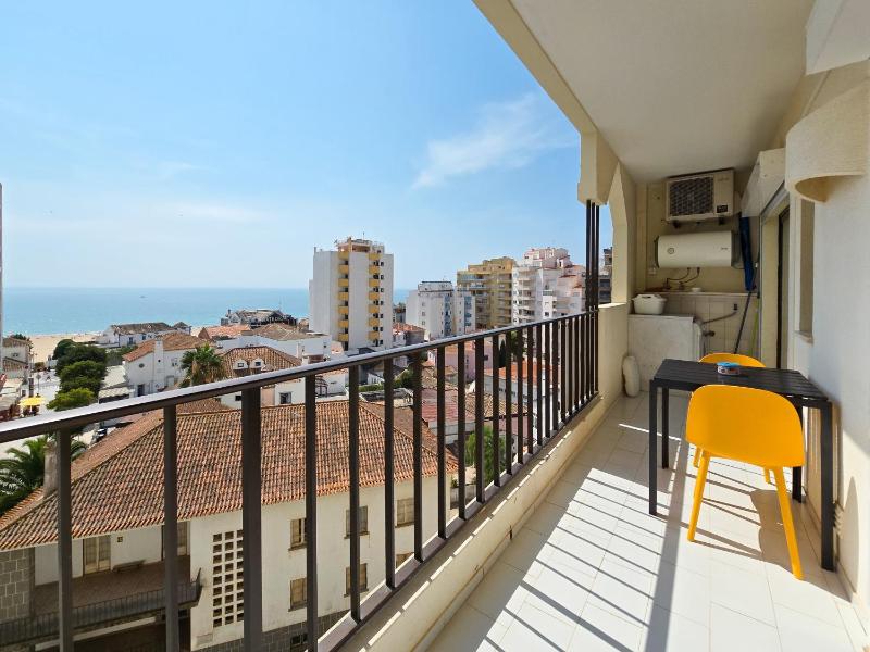Apartamento Praia Rocha Vista Mar Ambar - image 8