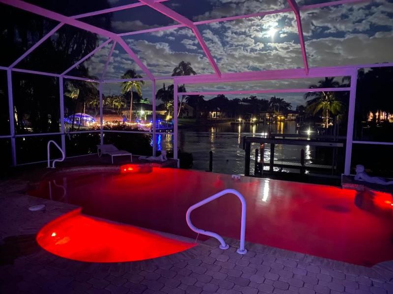 Central pool/spa home with direct access to the Gulf 1001 - image 21