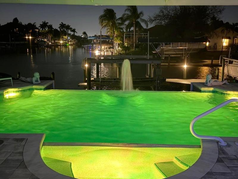 Central pool/spa home with direct access to the Gulf 1001 - image 39