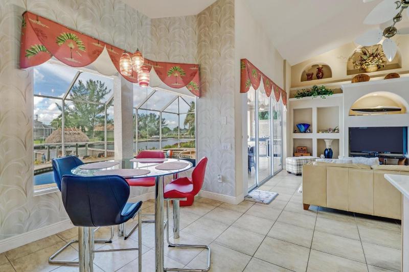 Blue Water Pool/Spa home in SW Cape Coral 1022 - image 7