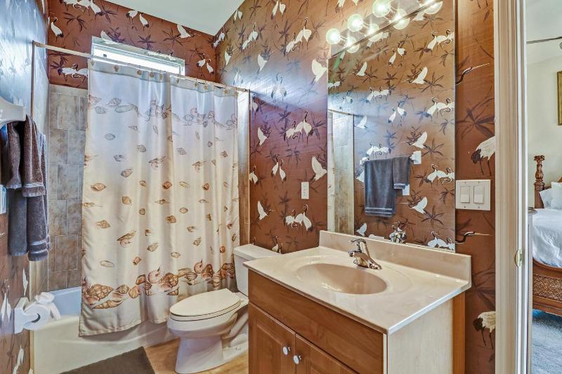 Blue Water Pool/Spa home in SW Cape Coral 1022 - image 16