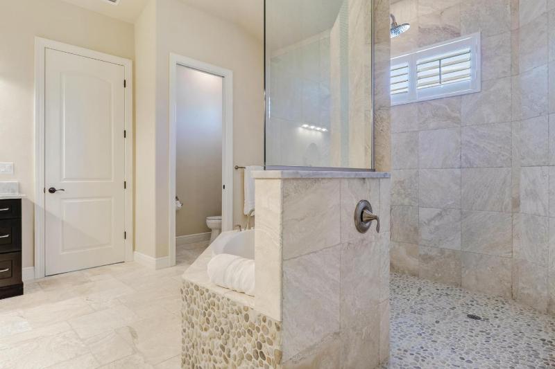 Palms Treasure 1025 - image 15