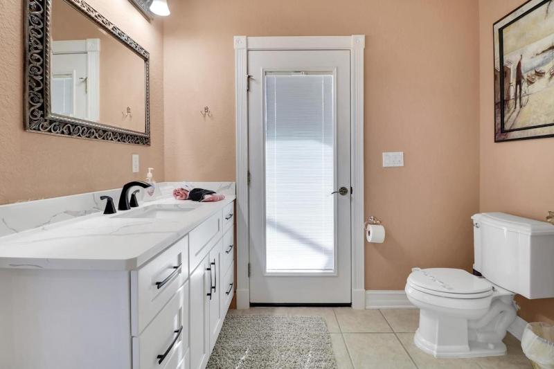 Bent Residence 1002 - image 24
