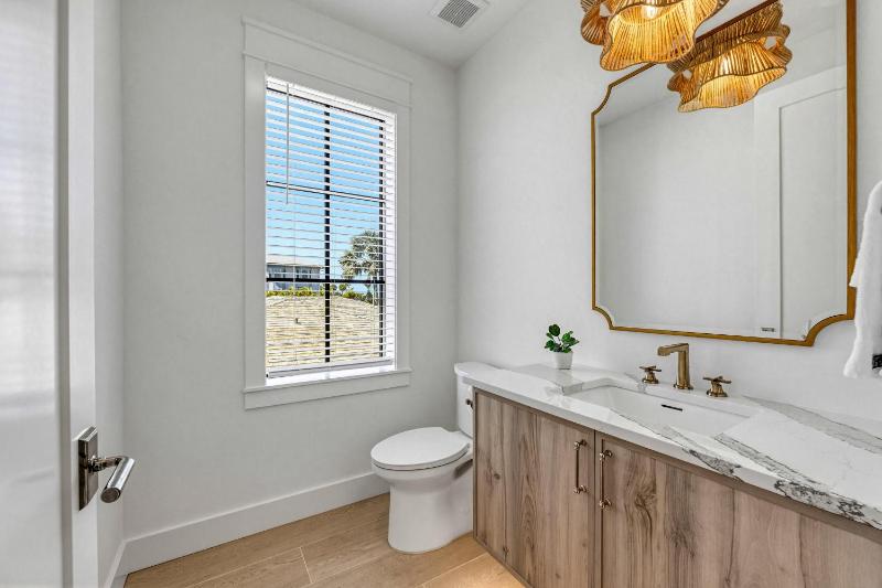 Lido Palms - 148 - image 31