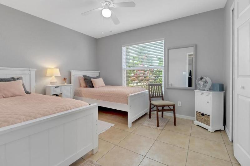 Sunny Oasis Retreat 1501 - image 6