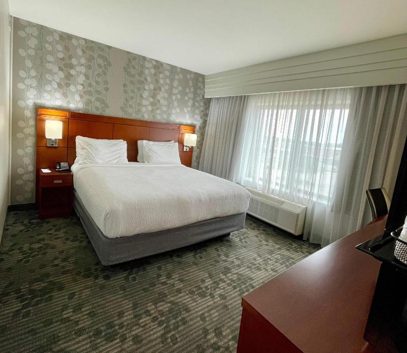 Courtyard by Marriott Jacksonville I-295/East Beltway - image 41