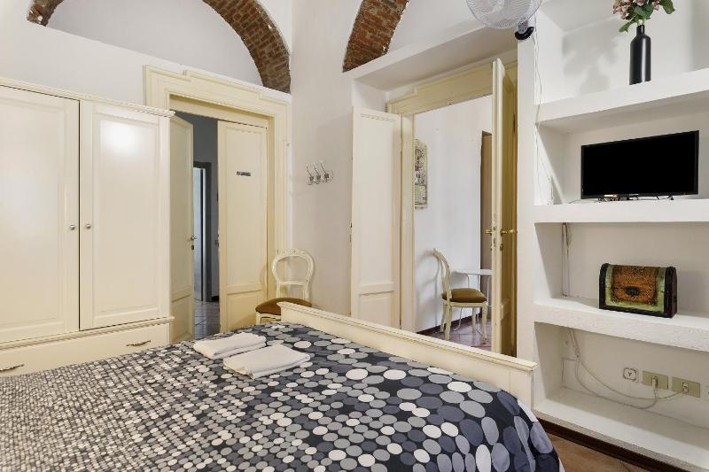7 Archi rooms in Como - image 20