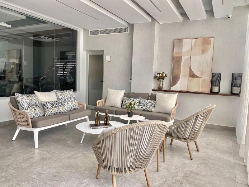 Modern 2 Bedroom Condo with Pool gym Wi-Fi. - image 15