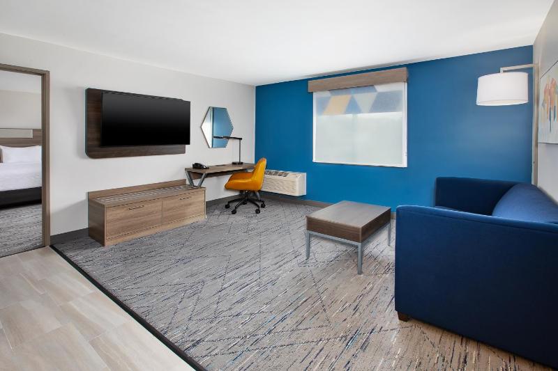 Holiday Inn Express Hotel & Suites Pittsburgh Airport By IHG - image 40