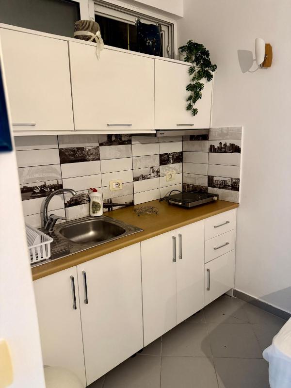 Aphrodite Studio Apartment - image 14