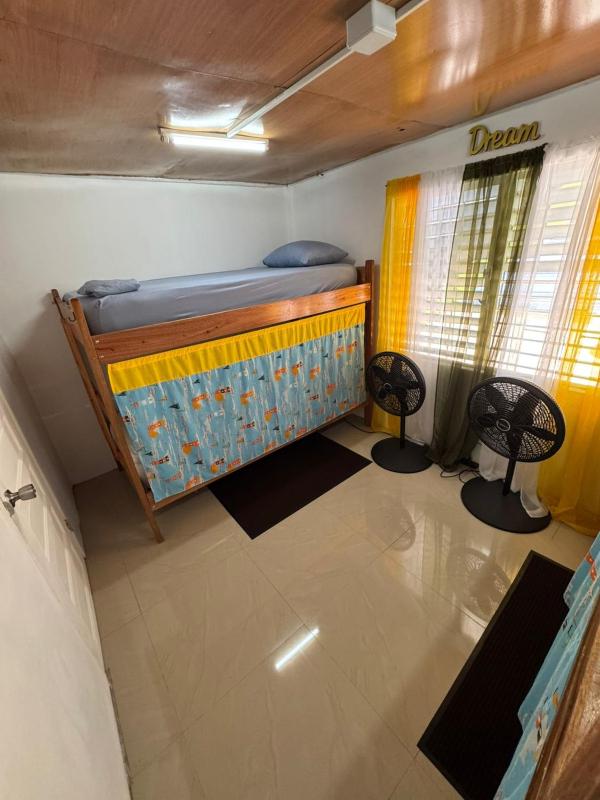 McKay's Hostel Bed & Bath - image 14