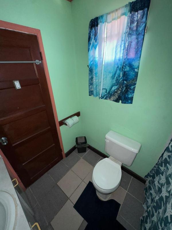 McKay's Hostel Bed & Bath - image 13