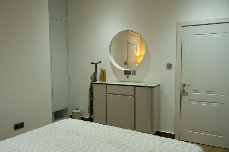 Cozy Stay at Paradigm Court - TseAddo - image 3