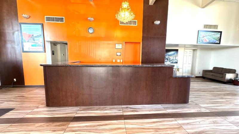 Howard Johnson by Wyndham Phoenix Airport/Downtown Area - image 15
