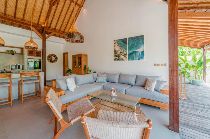 Palm Paradise - image 19