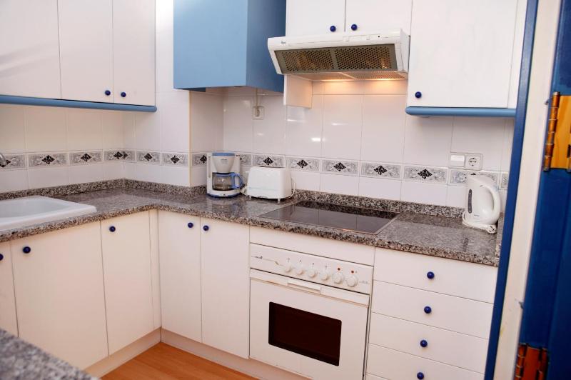 Hola Sitges Apartments - image 3