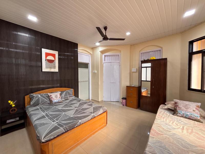 Lilly Beach House - image 15