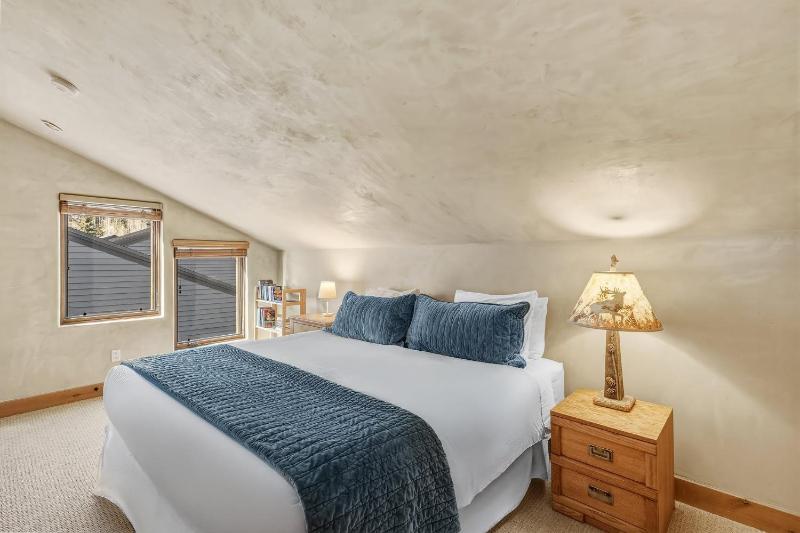 Telluride Lodge 326 - image 32