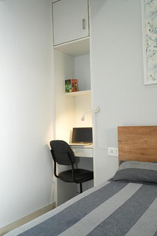 The Brick House! Stylish Furnished 1BHK with Living Kitchen and Balcony - image 19