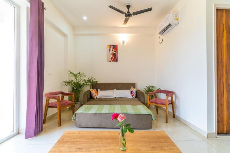 The Brick House! Stylish Furnished 1BHK with Living Kitchen and Balcony - image 31