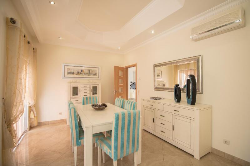 Villa Hera by Algarve Holidays - image 10