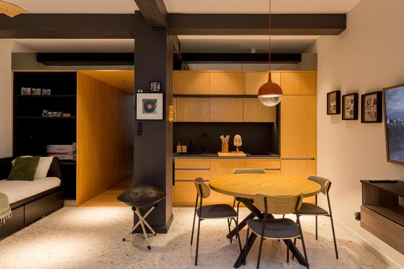 Cascais Modern Retreat with Private Courtyard - image 30