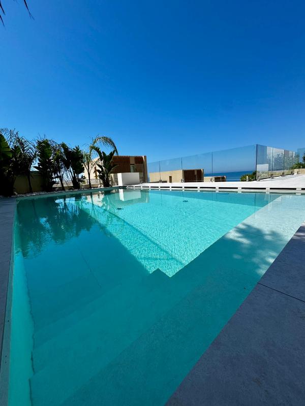 Seaclusion Villa Palase - Heated Pool & Jacuzzi - image 14