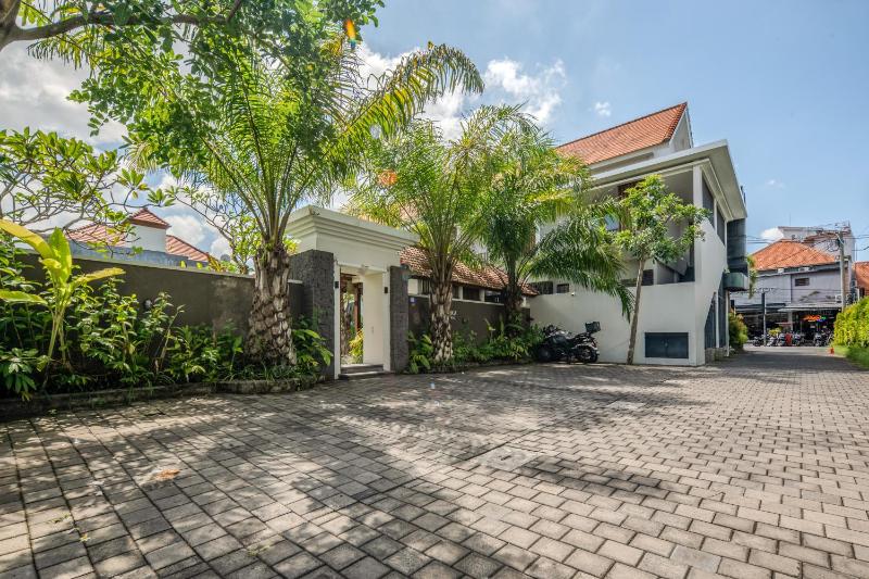 Tanaka Canggu Guesthouse - image 18