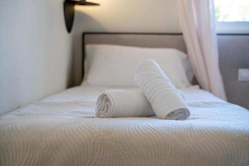 Golden Coast Terrace Escape - image 15