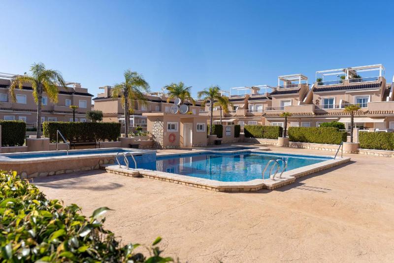 Golden Coast Terrace Escape - image 3