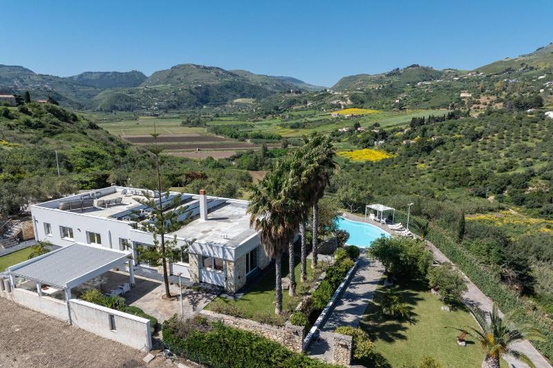 Villa Demetra by PosarelliVillas - luxurious vacation villa rental near the hamlet of Scopello Sicily - image 24