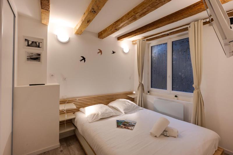 Le Paquier 9 The charm in the heart of the Old Town 150m from the Lake - image 13