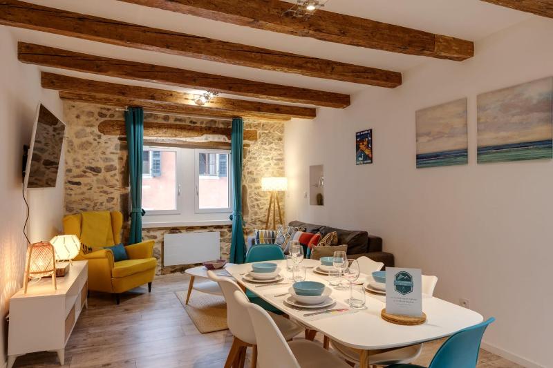 Le Paquier 9 The charm in the heart of the Old Town 150m from the Lake - image 15