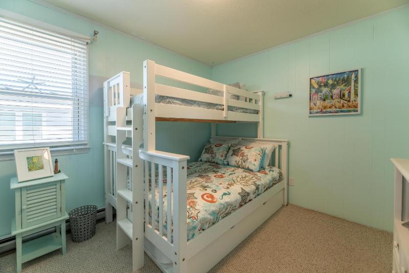 Beach Beacon - KDH MP 5 Ocean View Close to the Beach Open All Year Flex Stays - image 24