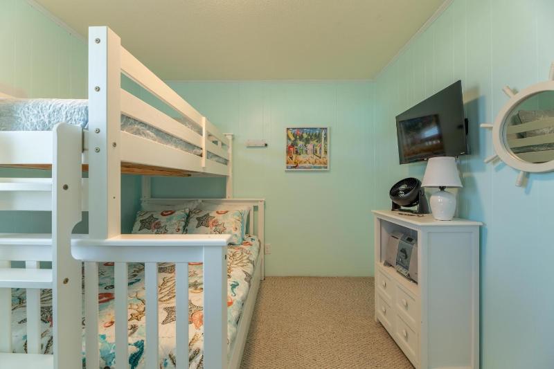 Beach Beacon - KDH MP 5 Ocean View Close to the Beach Open All Year Flex Stays - image 21