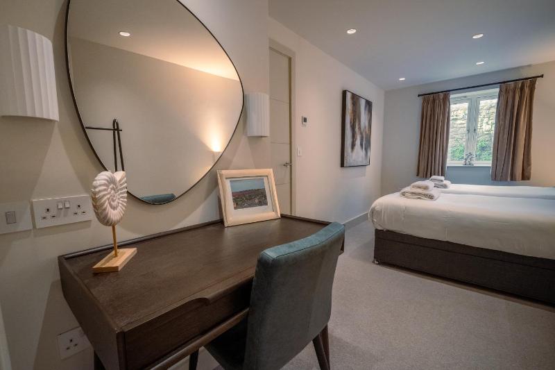 St Michaels Luxury Apartments - image 32