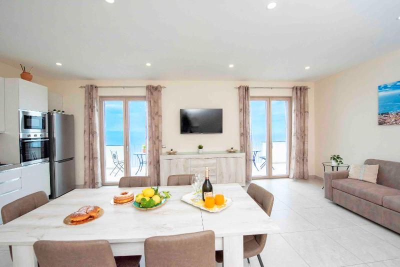 Coastal Escape Amalfi - image 36