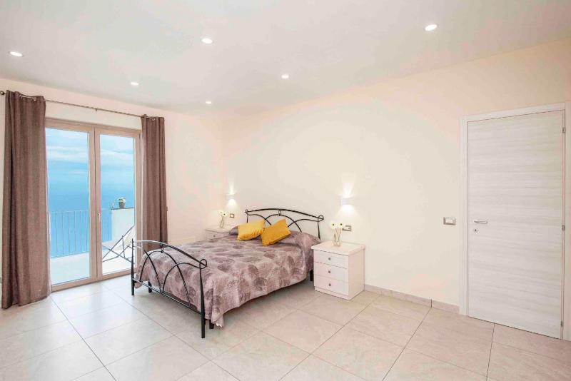 Coastal Escape Amalfi - image 35