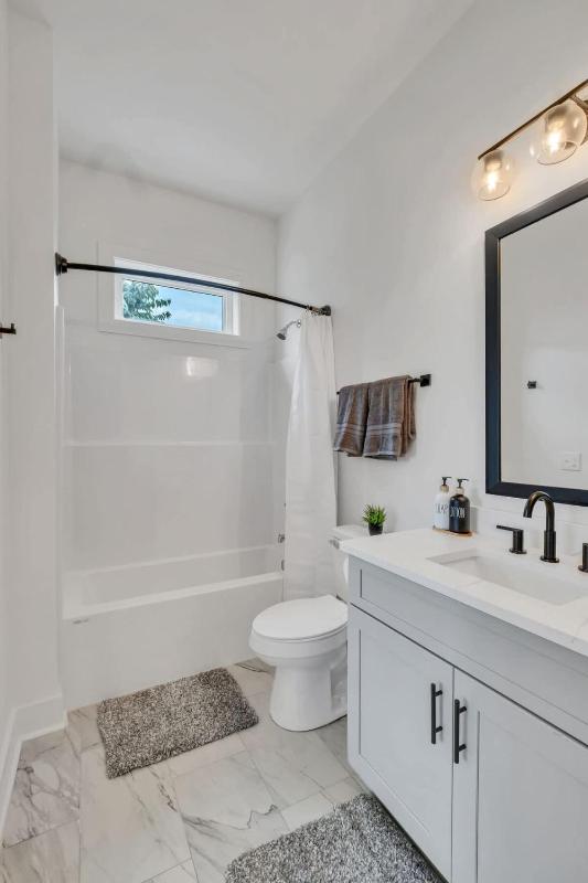 Private luxe suite - image 3