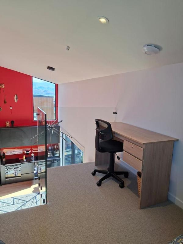 Modern Wanaka Escape with Mezzanine Loft - image 22