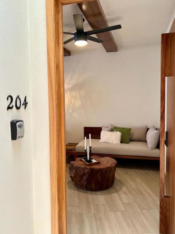 Luxury Studio 204 in Zona Romantica - image 4