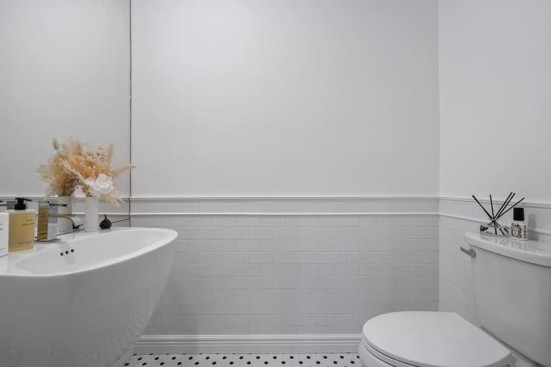2BR Downtown Luxury Loft w Direct Elevator Entry - image 14