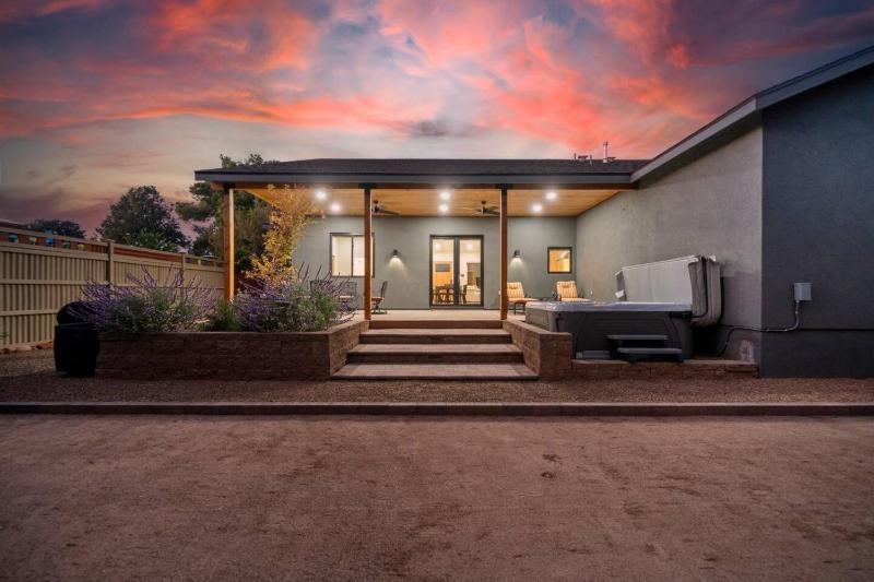 New Build w Epic Views Walk to Chapel Trails - image 45