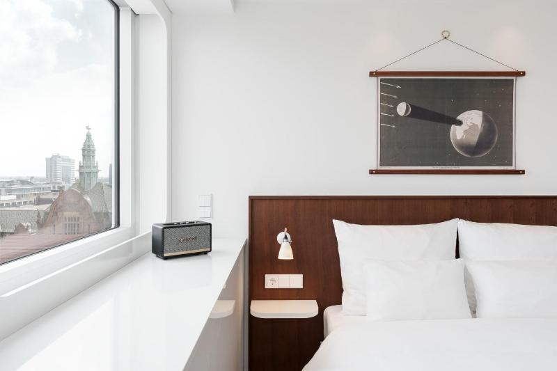 Ruby Luna Hotel Dusseldorf by IHG - image 48