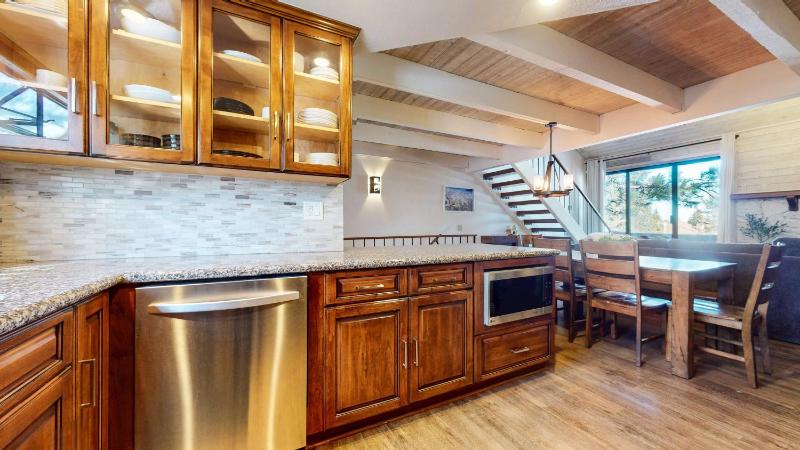 Snowflower 3 Remodeled and Modern Private Washer Dryer with Fireplace - image 44