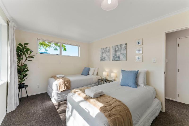 Taupo Family Retreat - image 9