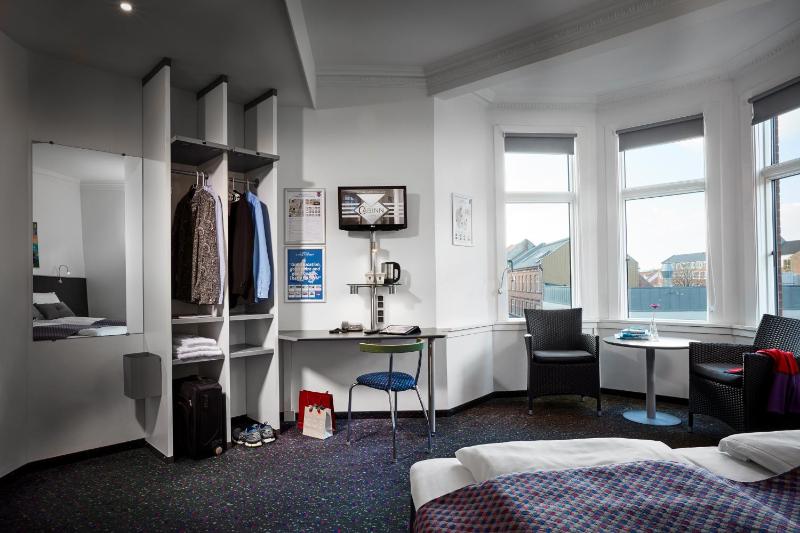 Captain's Class Room image 4