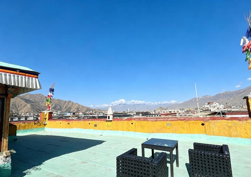 Shambhala Palace Hotel - image 14
