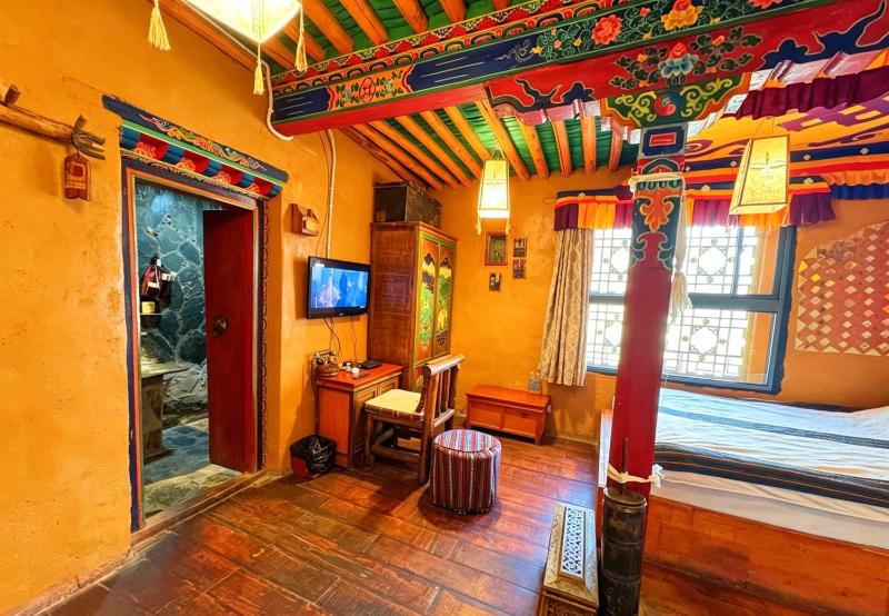 Shambhala Palace Hotel - image 11